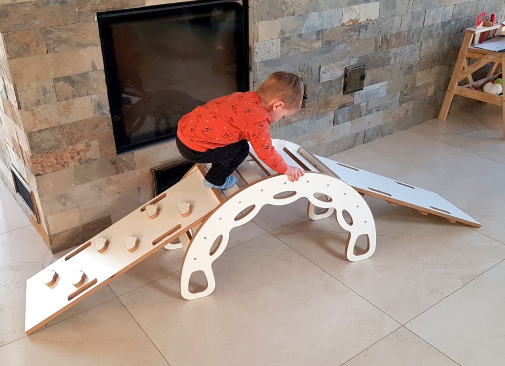 Bujak Montessori a rozwój motoryczny dziecka – co warto wiedzieć?